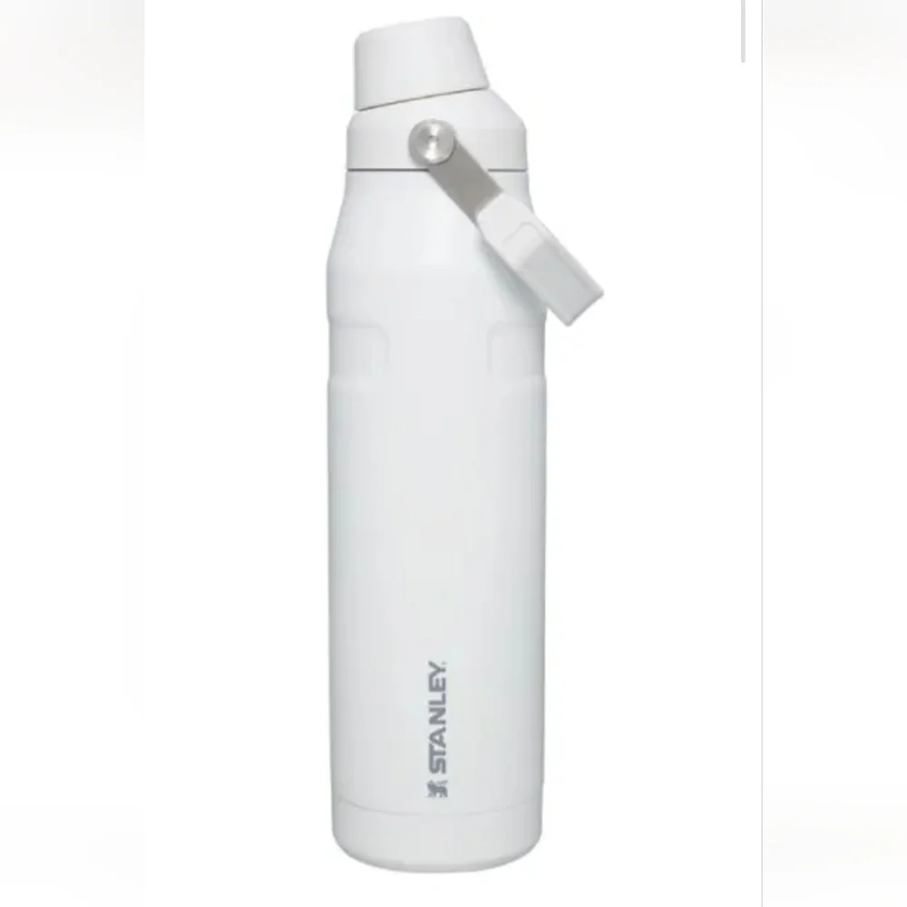Stanley IceFlow AeroLight Vacuum Water Bottle with Fast Flow Lid - 36 fl. oz.